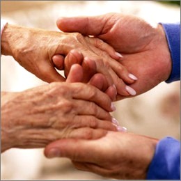 Immagine: Caregiver familiari: ricorso collettivo